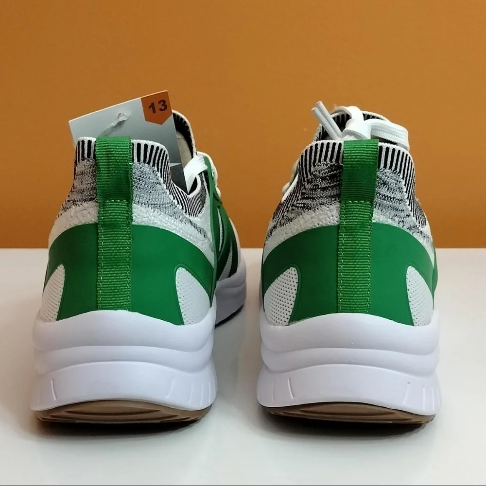 (NWT) Men's Avia Green and White Athletic Sneakers Size 13
